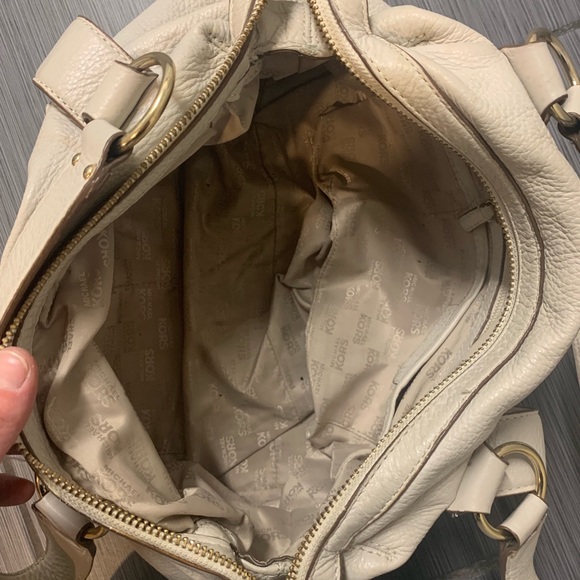 MICHAEL KORS - Picture 3 of 6